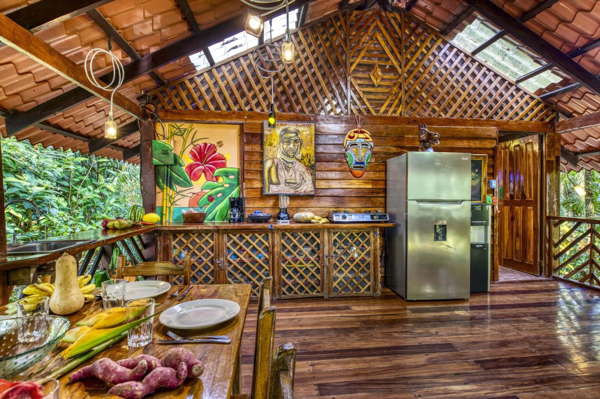 Congo Bongo Ecovillage Costa Rica Puerto Viejo de Talamanca المظهر الخارجي الصورة